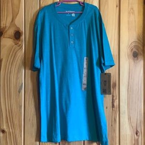 Men’s blue tee shirt